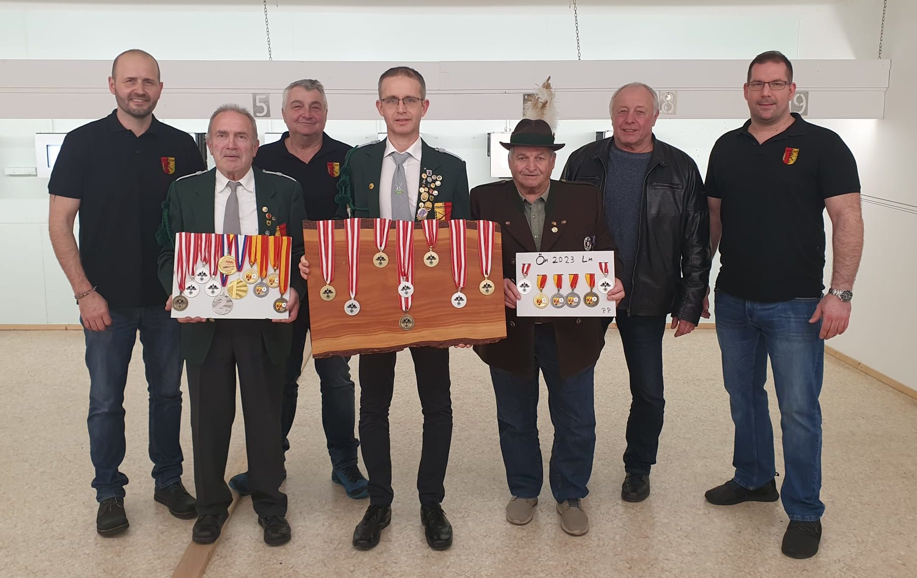 v.l.n.r.: Joachim Novotny, Konrad Sautner, Georg Schmidt, Norbert Eder, Peter Paulweber, VBgmst Doser Matthias, Markus Hareter